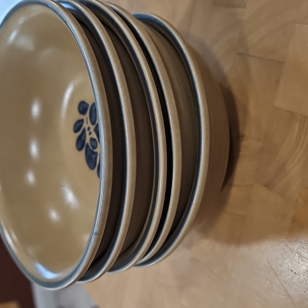 Set Of 5 Pfaltzgraff, Folk Art Bowls Blue Floral Ceramic Bowl - Picture 4 of 4